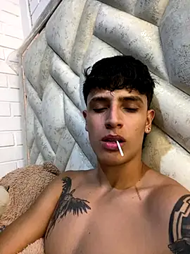 Snapshot of Liam_Brookss chatting on 11, 11, 2025 Liam Brookss online show from 11, 11, 2025