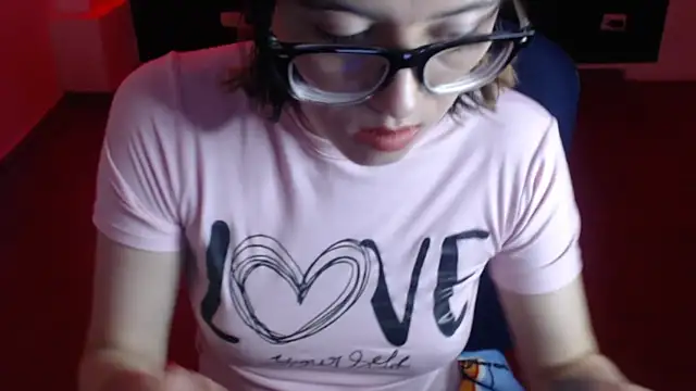 cristal hills 19 online show from 13, 2, 2026