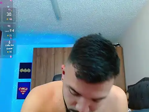 Snapshot of mathewv_ chatting on 5, 12, 2025 mathewv online show from 5, 12, 2025