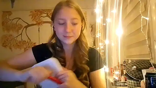 CarynFlaryn online show from 11, 10, 2025