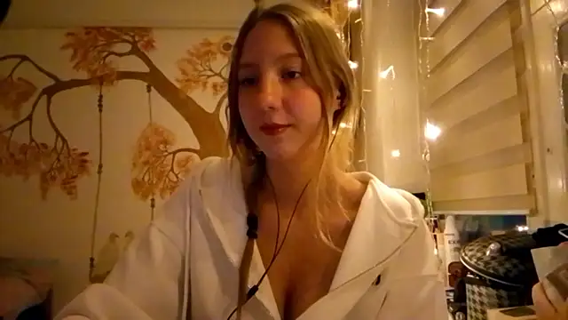 CarynFlaryn online show from 13, 10, 2025