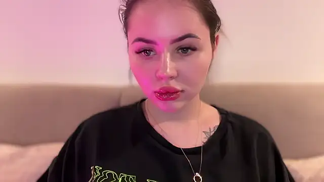 AlmaryKim online show from 1, 11, 2025