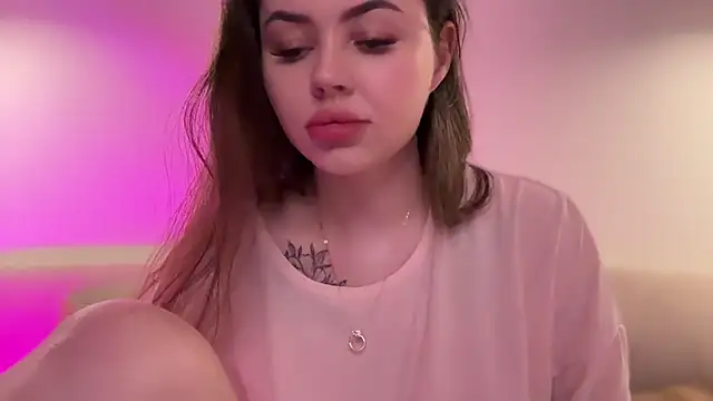 AlmaryKim online show from 6, 11, 2025