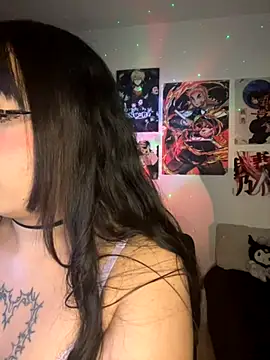 Snapshot of Hinatamoon_ chatting on 8, 10, 2025 Hinatamoon online show from 8, 10, 2025