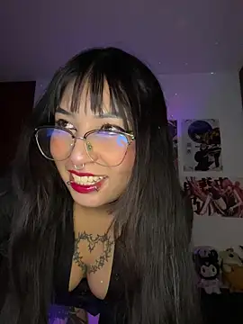 Snapshot of Hinatamoon_ chatting on 12, 10, 2025 Hinatamoon online show from 12, 10, 2025