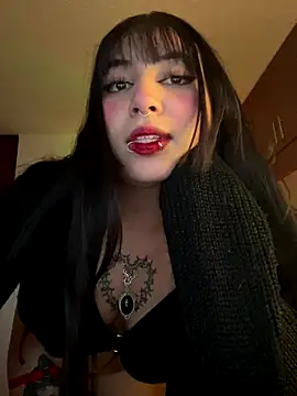 Snapshot of Hinatamoon_ chatting on 18, 12, 2025 Hinatamoon online show from 18, 12, 2025