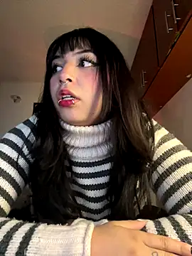 Snapshot of Hinatamoon_ chatting on 23, 12, 2025 Hinatamoon online show from 23, 12, 2025