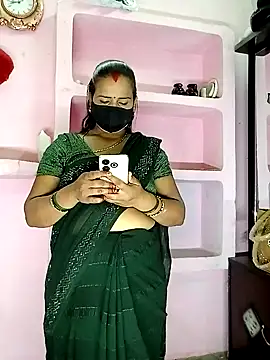 Snapshot of Bhabhi_jaan10 chatting on 5, 10, 2025 Bhabhi jaan10 online show from 5, 10, 2025