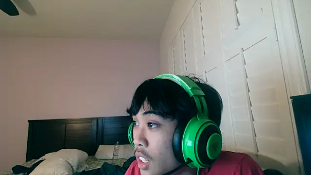 youngasianboy2007 online show from 5, 4, 2026