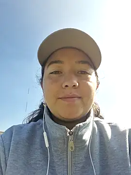 annyaparis online show from 17, 12, 2025