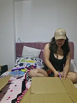 annyaparis online show from 15, 1, 2026