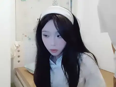 xiaoyazi1358 online show from 4, 10, 2025
