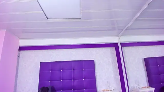 LeaMoreau22 online show from 23, 11, 2025