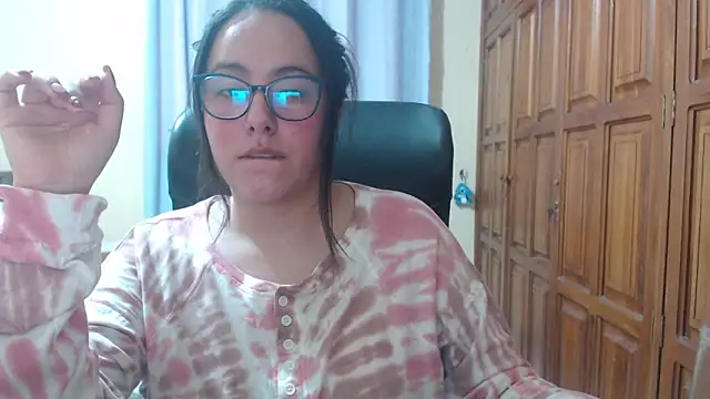 Venus cat  online show from 19, 1, 2026