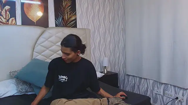 Dickie Dicking online show from 13, 11, 2025