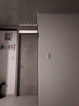 Snapshot of channel_brooks chatting on 10, 10, 2025 channel brooks online show from 10, 10, 2025