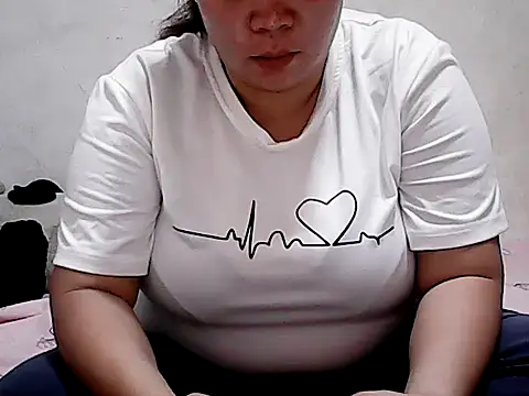 HornyPussie69 online show from 25, 2, 2026