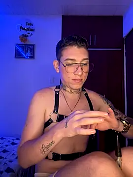 Snapshot of hotxxx_2012 chatting on 3, 10, 2025 hotxxx 2012 online show from 3, 10, 2025