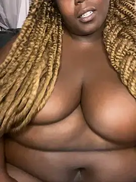 Snapshot of QueenP2thee chatting on 1, 10, 2025 QueenP2thee online show from 1, 10, 2025