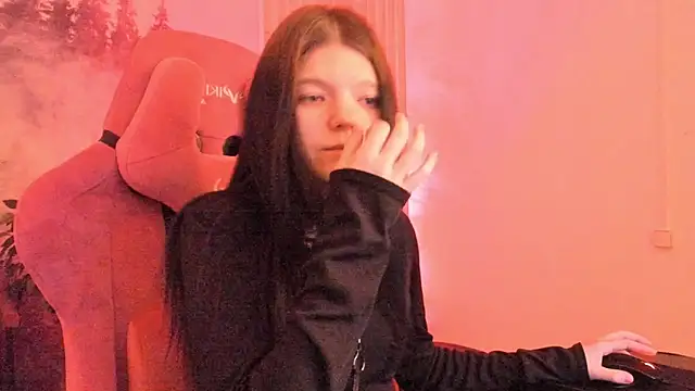 Snapshot of StasyaCollins chatting on 15, 12, 2025 StasyaCollins online show from 15, 12, 2025