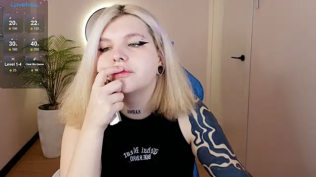 Shad0wPurr online show from 24, 10, 2025