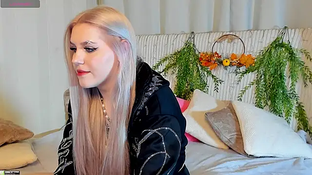 Malisha kiss online show from 30, 10, 2025