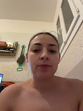 Snapshot of looloopaul chatting on 4, 3, 2026 looloopaul online show from 4, 3, 2026