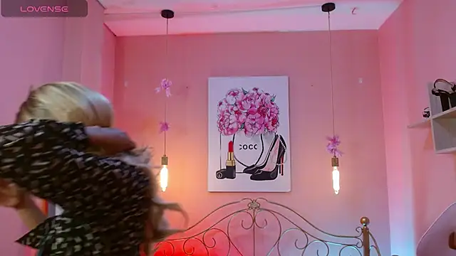 ingrid03 taffur online show from 13, 4, 2026