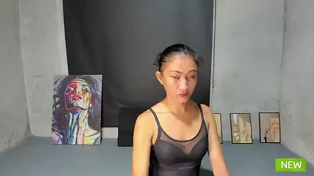 Snapshot of MissAriba chatting on 10, 10, 2025 MissAriba online show from 10, 10, 2025