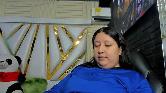 DulcineaSaenz online show from 10, 10, 2025
