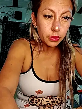 Snapshot of GisellTorres36 chatting on 5, 8, 2026 GisellTorres36 online show from 5, 8, 2026