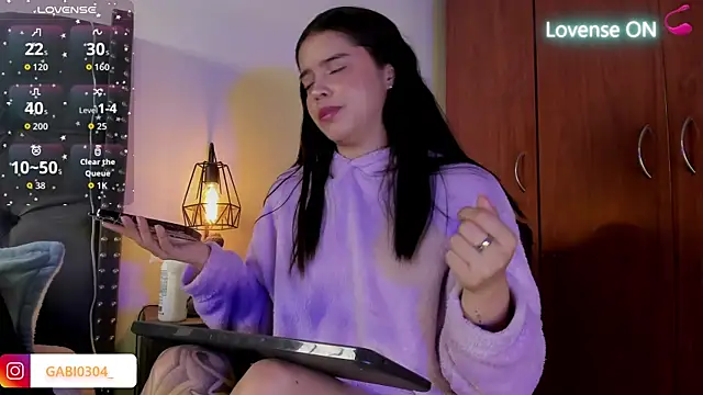 Snapshot of gabriiieela_ chatting on 23, 10, 2025 gabriiieela  online show from 23, 10, 2025