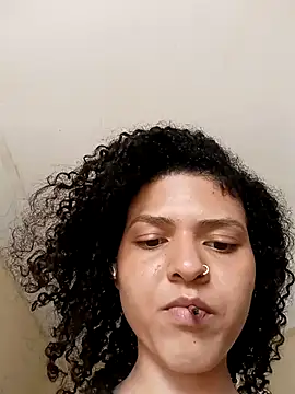 Larissinhamm online show from 12, 10, 2025