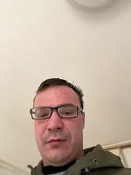 viktor1992-1-1 online show from 24, 2, 2026