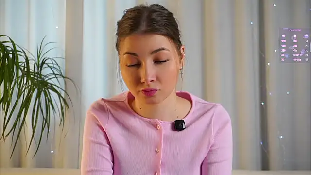 Snapshot of BrittGupton chatting on 25, 3, 2026 BrittGupton online show from 25, 3, 2026