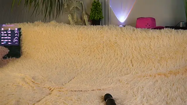 Snapshot of BrittGupton chatting on 6, 4, 2026 BrittGupton online show from 6, 4, 2026