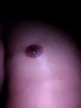 Elegant Guy online show from 4, 10, 2025