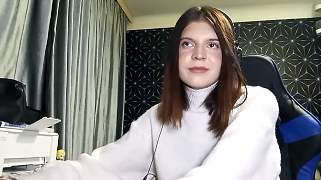 Snapshot of LissaKradfer chatting on 10, 10, 2025 LissaKradfer online show from 10, 10, 2025