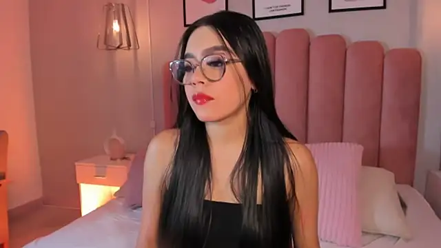 Snapshot of mara_swan_ chatting on 11, 1, 2026 mara swan online show from 11, 1, 2026