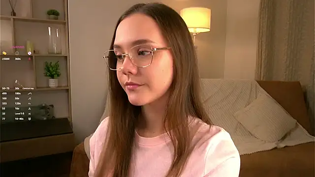 Snapshot of SweetSaraPie chatting on 8, 1, 2026 SweetSaraPie online show from 8, 1, 2026