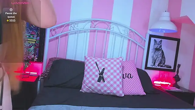 Snapshot of CameronRey_ chatting on 7, 10, 2025 CameronRey  online show from 7, 10, 2025