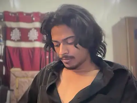 Snapshot of Ujjwallkumar0069 chatting on 11, 6, 2026 Ujjwallkumar0069 online show from 11, 6, 2026