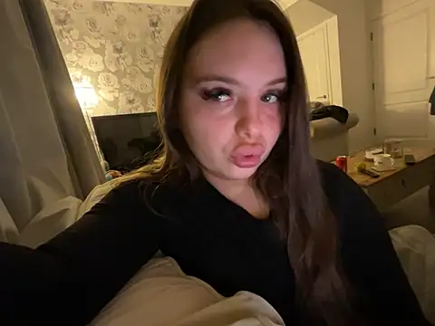 EllaStarrxxx online show from 12, 11, 2025