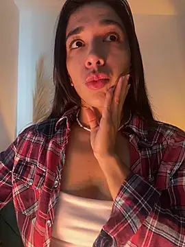 Snapshot of SabrinaEvanss_ chatting on 6, 7, 2026 SabrinaEvanss online show from 6, 7, 2026