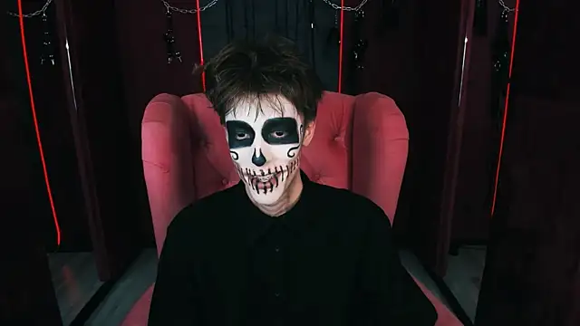 Snapshot of MarkBranston chatting on 31, 10, 2025 MarkBranston online show from 31, 10, 2025