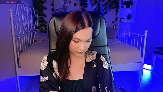Ruth Partt online show from 21, 10, 2025