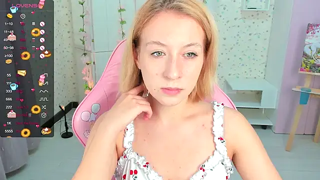 Emma Garcias online show from 18, 10, 2025