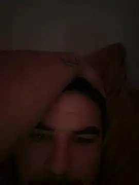 Snapshot of Leeeek23 chatting on 3, 3, 2026 Leeeek23 online show from 3, 3, 2026