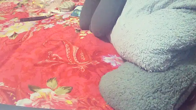 Playful MILF Demi online show from 3, 12, 2025