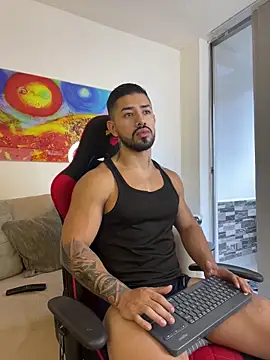 Snapshot of Ezzio_Scolaro chatting on 9, 7, 2026 Ezzio Scolaro online show from 9, 7, 2026